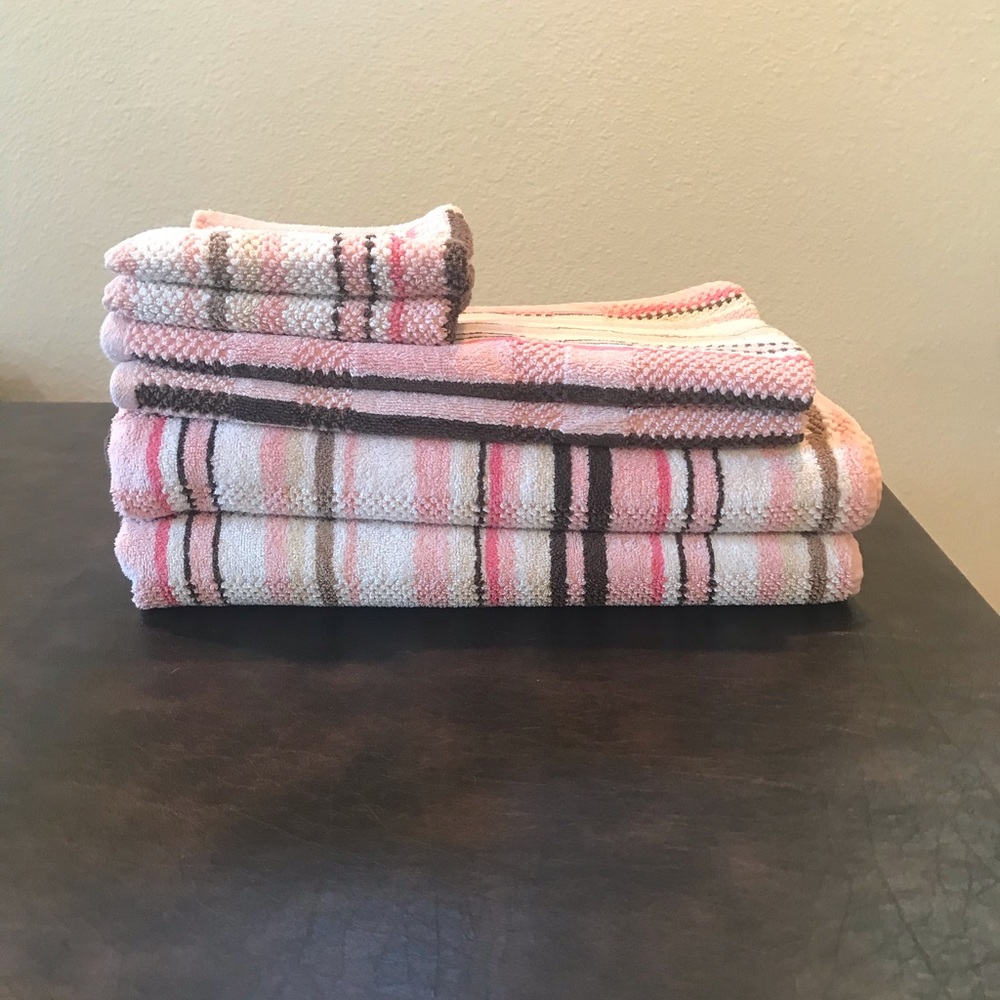 COPY - COPY - DKNY PINK 6 Pc. Towel Set (Blue Set…